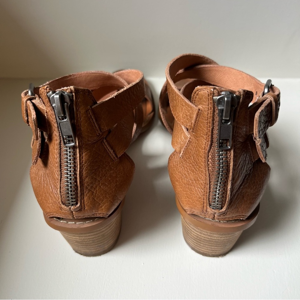 Madewell Lora Block Heel in Tan Leather - Picture 4 of 9
